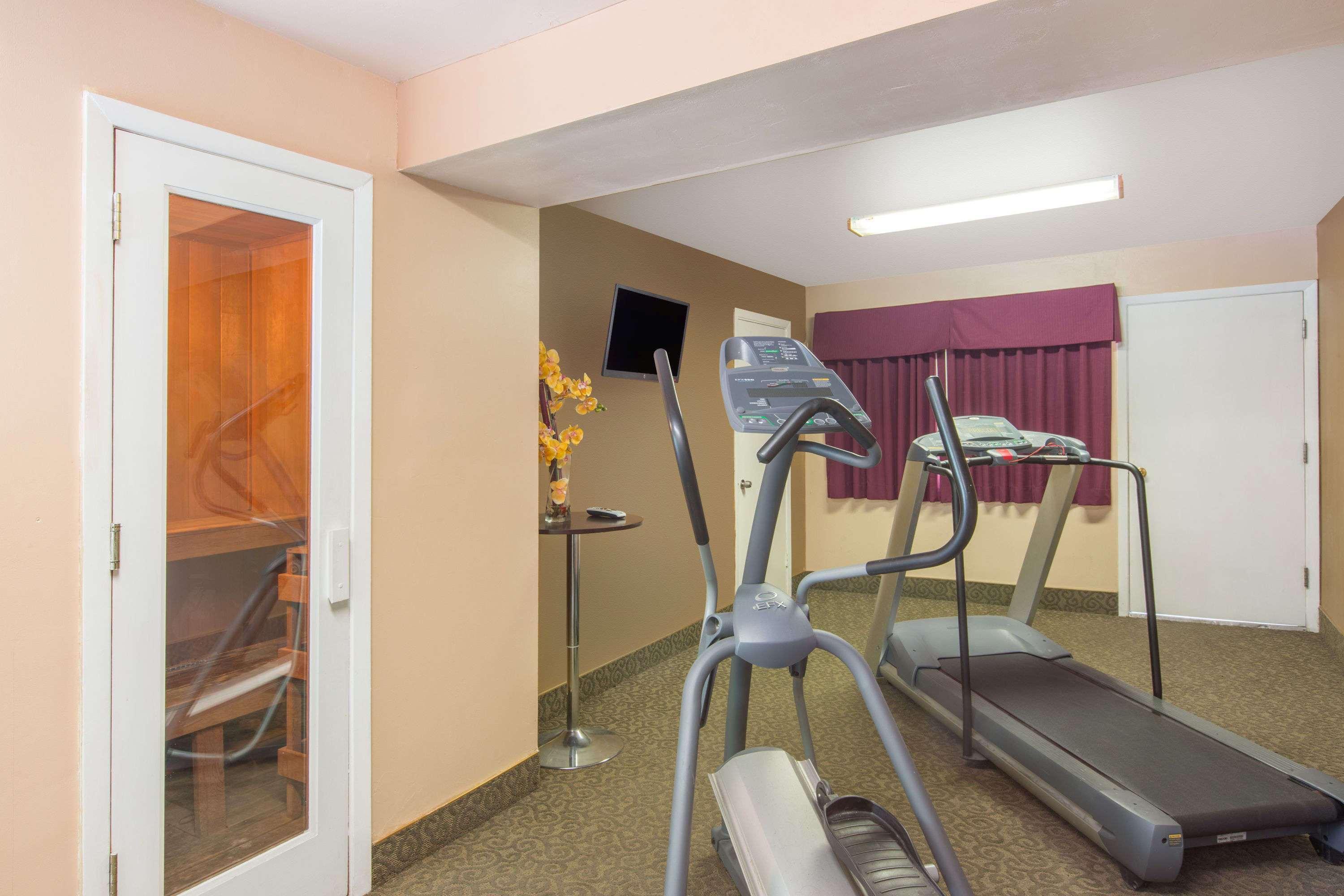 Days Inn By Wyndham Redwood City Εξωτερικό φωτογραφία