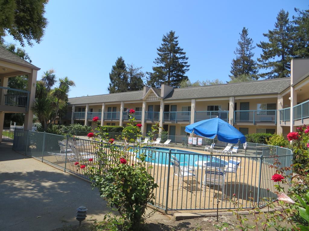 Days Inn By Wyndham Redwood City Εξωτερικό φωτογραφία